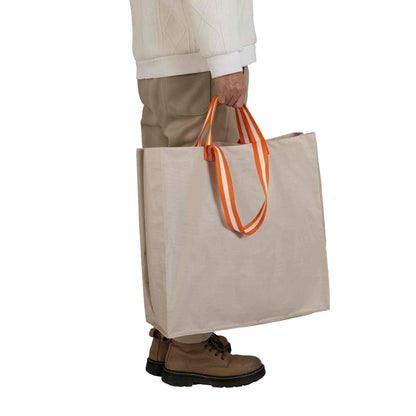 Durable 40L PE shopping bag for festivals and travel.