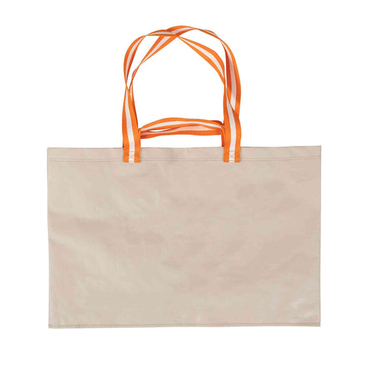 Opbevaringspose 70L i PE-materiale, beige med orange håndtag, robust og vandafvisende.