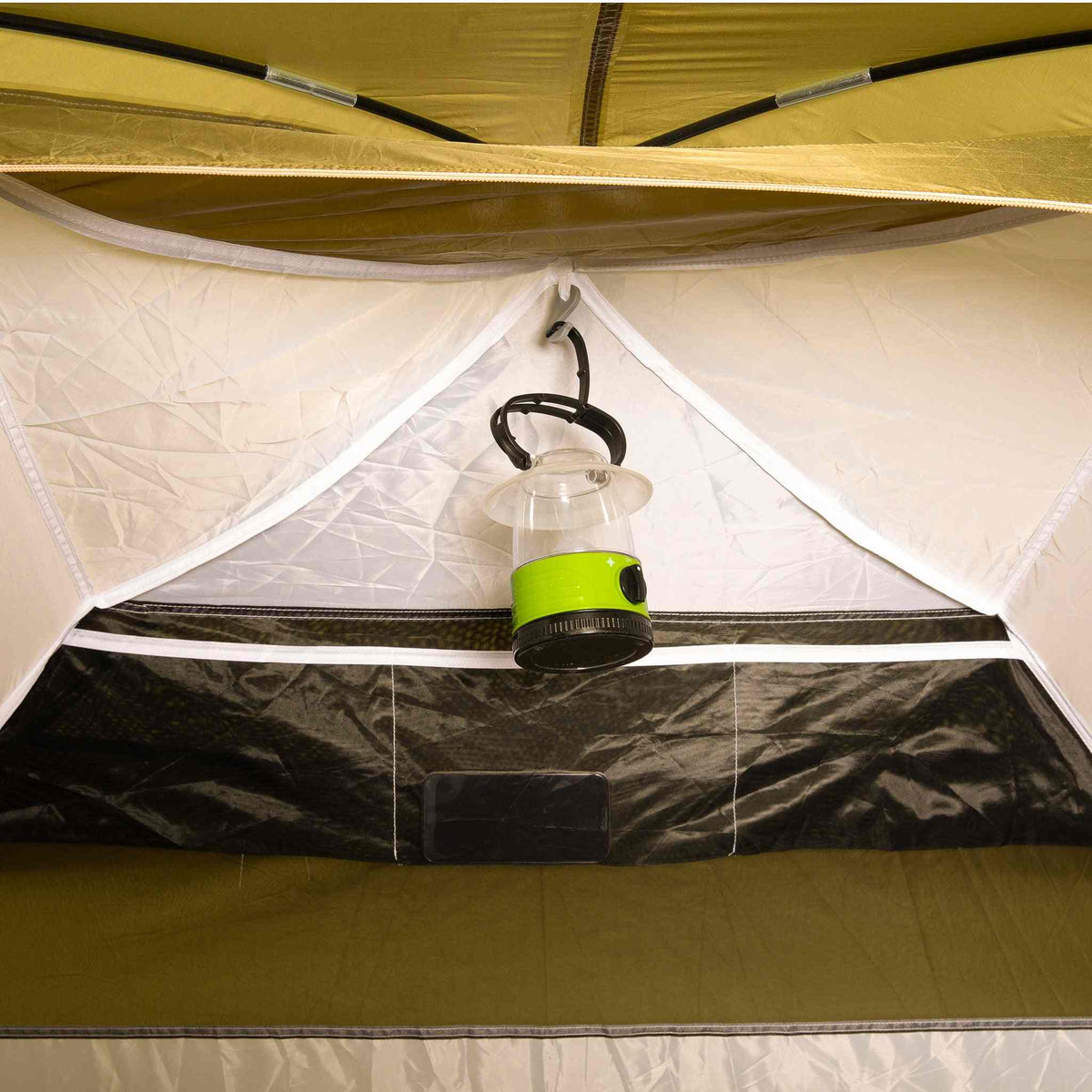 Interior view of Festivaltelt 4 personer XL with lamp hanging inside.