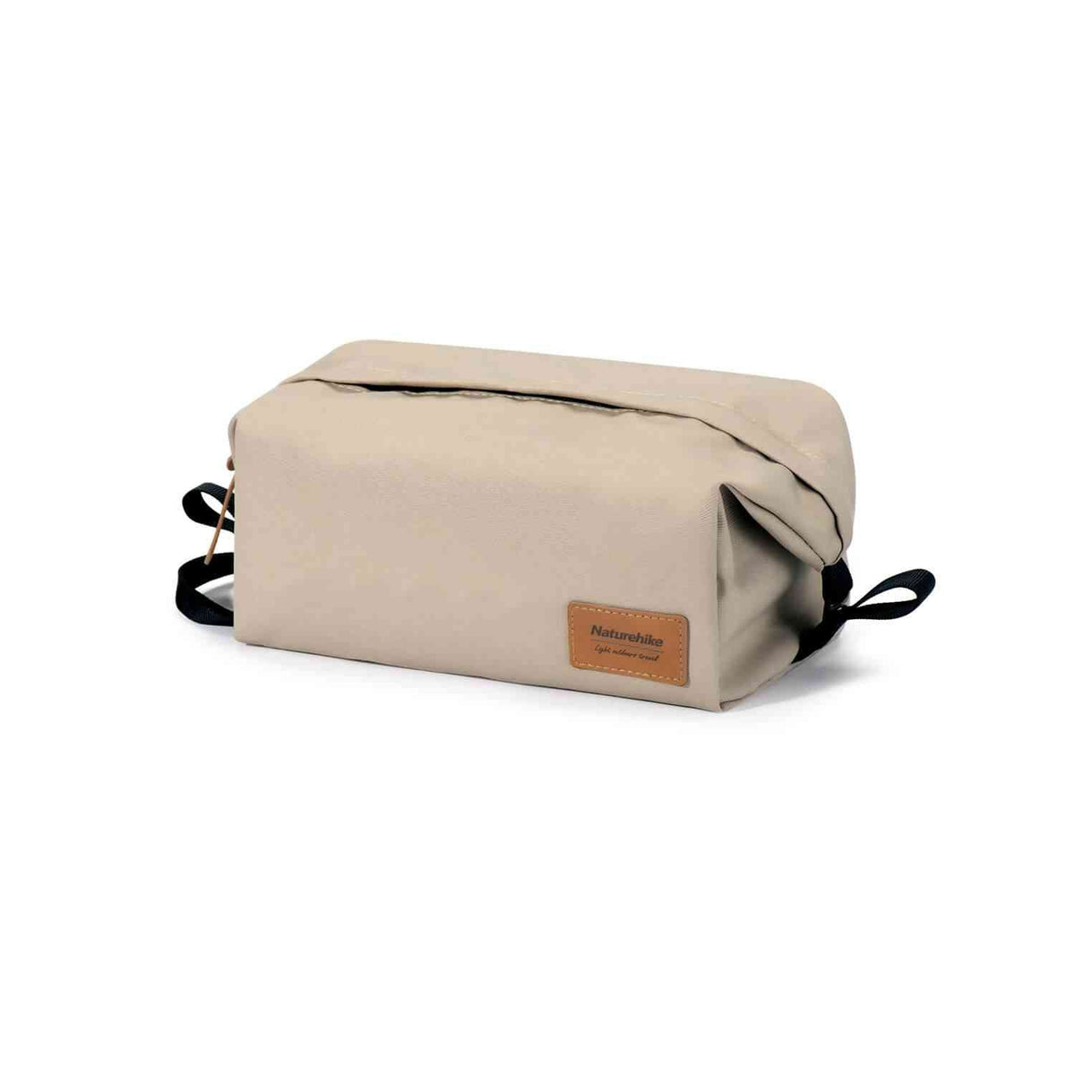 Waterproof toilettaske with spacious compartments, ideal for organizing toiletries for festivals.